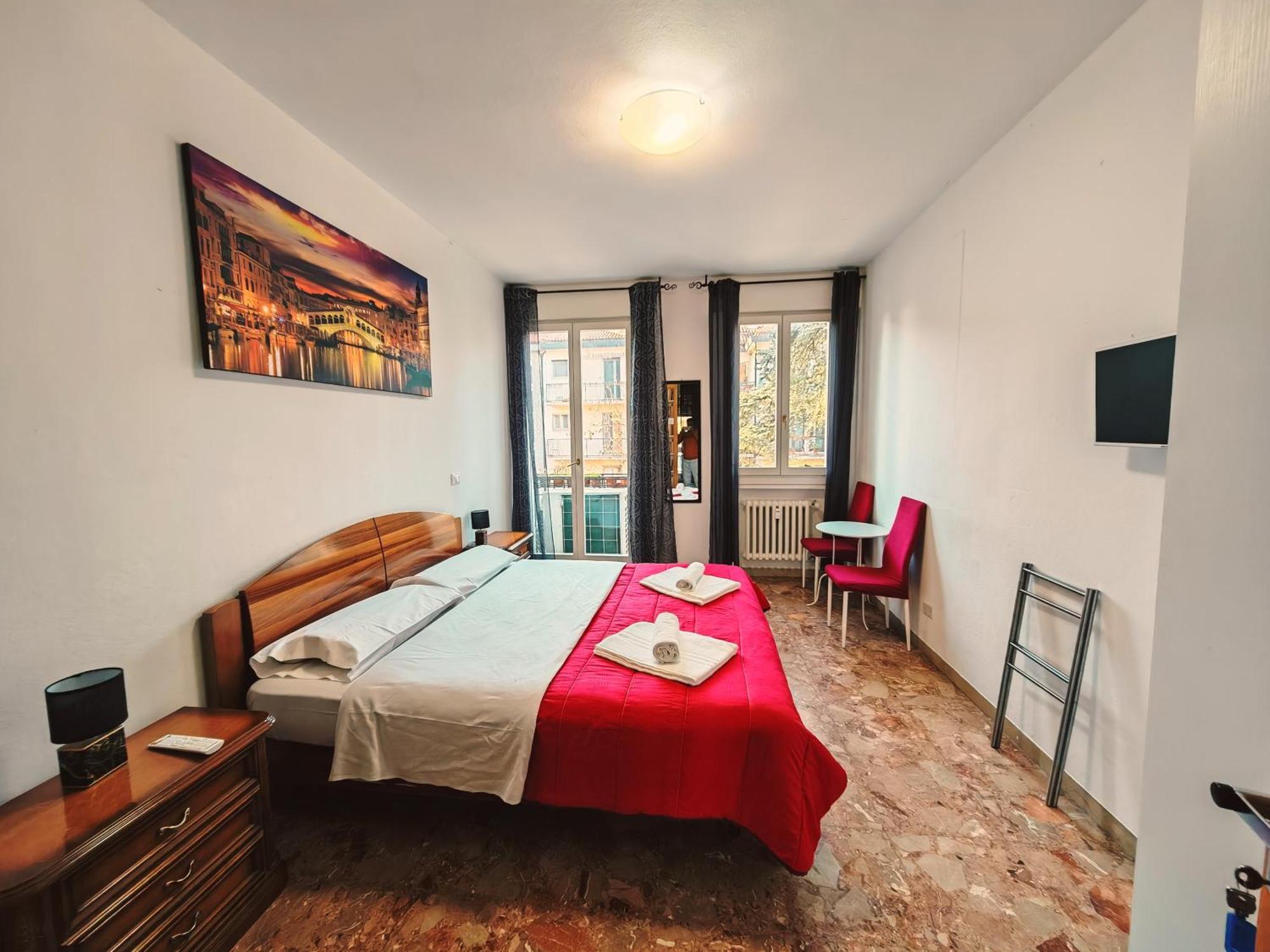 Goldmine Guest House 2 威尼斯 客房 照片