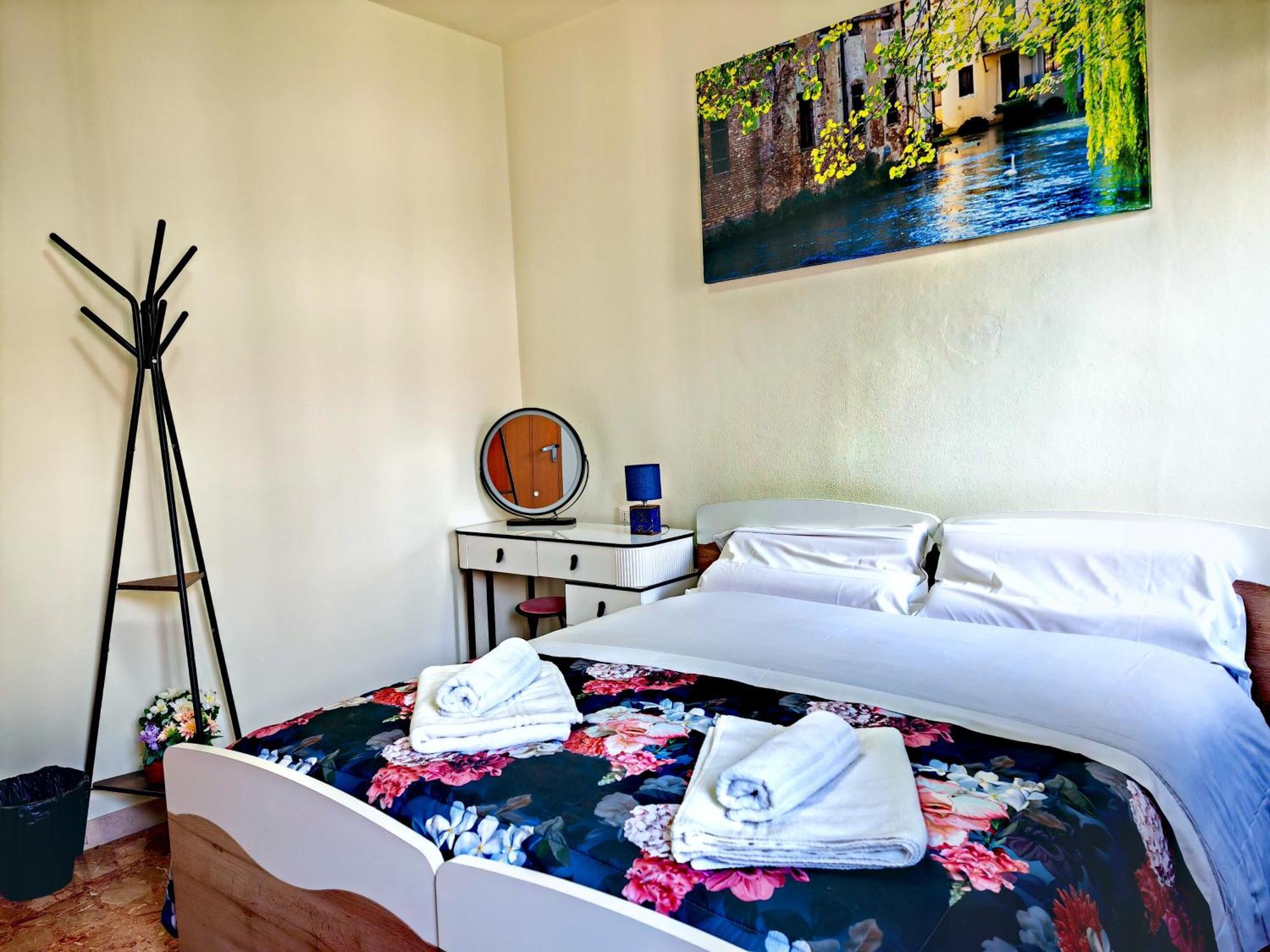 Goldmine Guest House 2 威尼斯 外观 照片